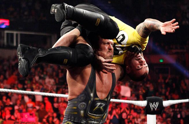Wrestling Review: WWE Monday Night Raw (10/15/12)