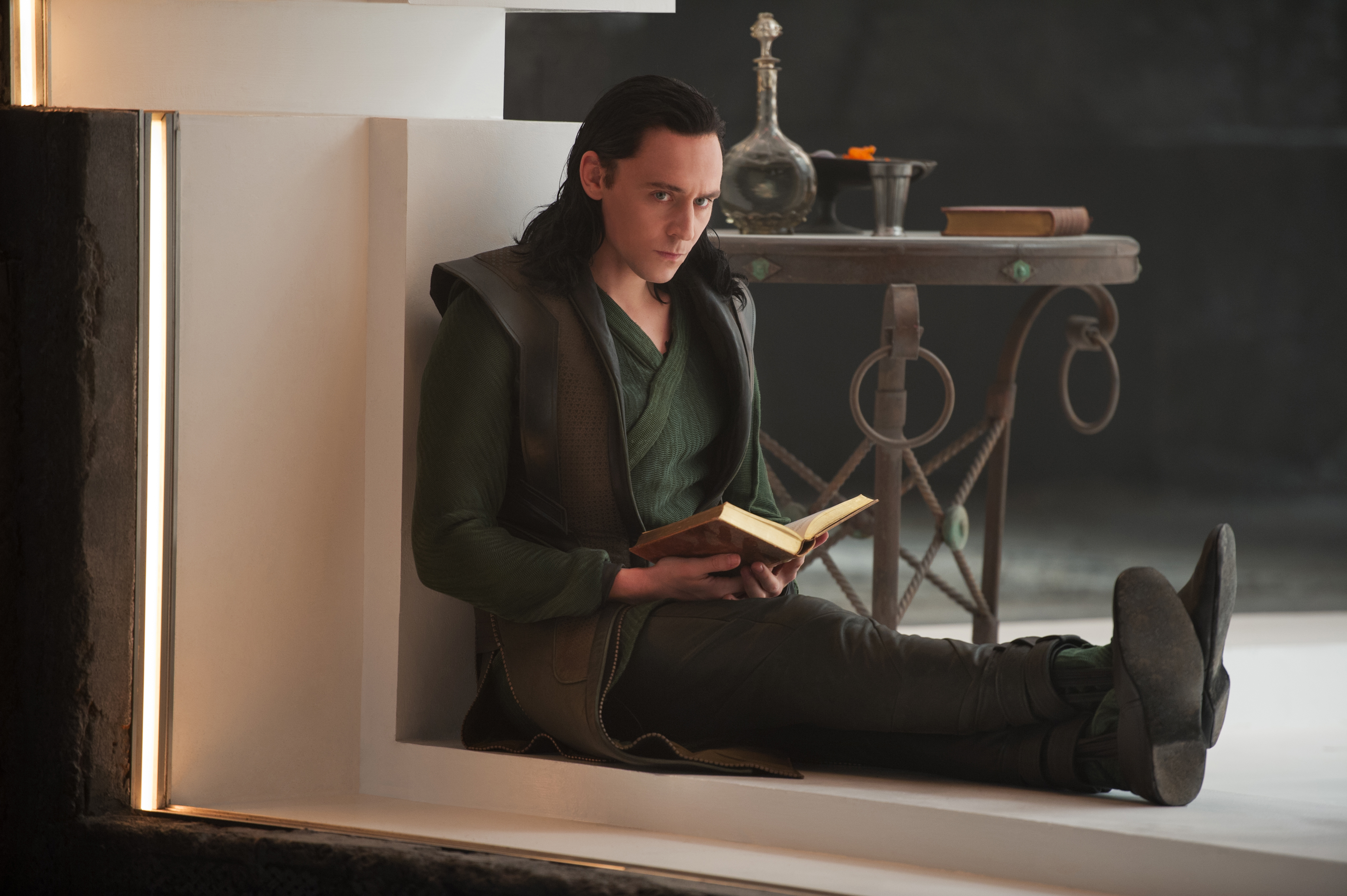 Movie Review: Thor: The Dark World (2013)