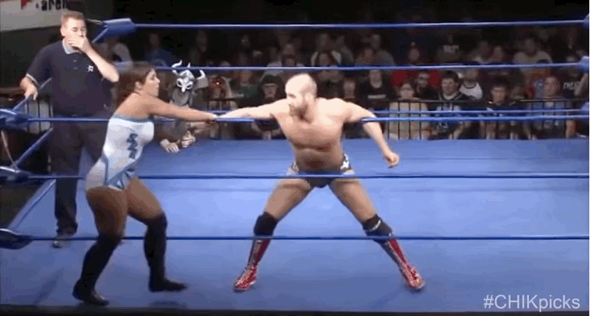 Sara Del Rey Kicks Claudio