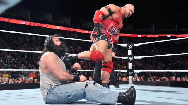 WWE Ryback vs Luke Harper