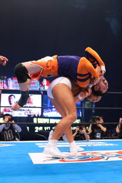Suzuki vs. Sakuaba NJPW Wrestle Kingdom 9 01