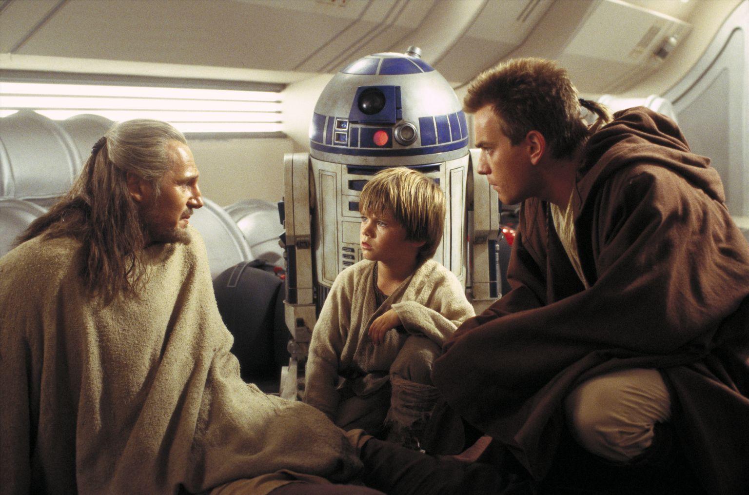 Movie Review: Star Wars Episode I — The Phantom Menace (1999)